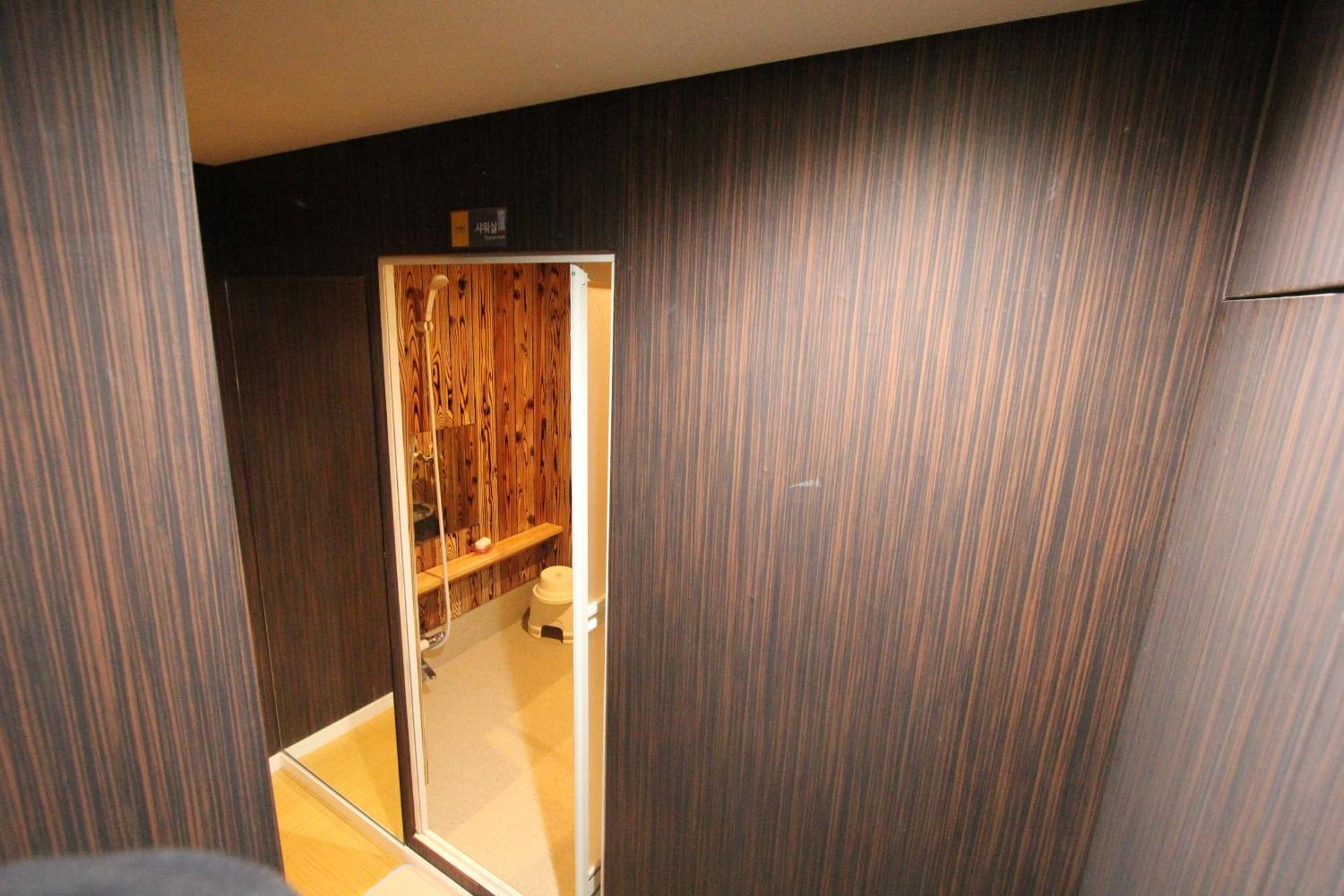 I Osaka Traditional Luaran gambar